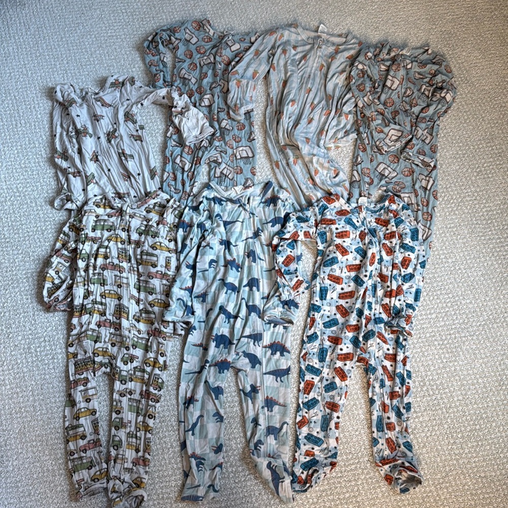 Bundle of 7 Larkspur Baby zip up pajamas, 2T